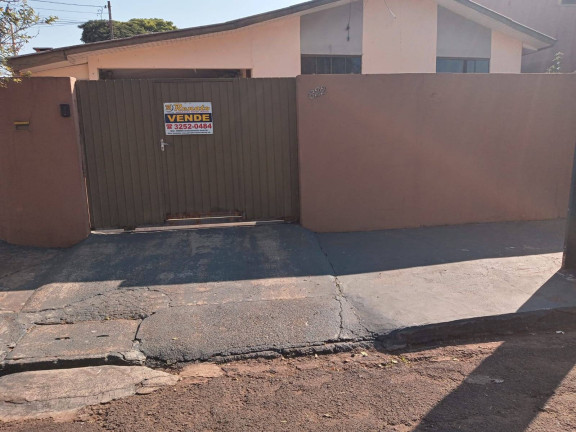 Casa com 3 Quartos à Venda, 300 m² em Conjunto Flamingos Iii - Arapongas