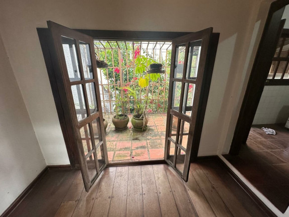 Imagem Casa com 3 Quartos à Venda, 252 m² em Sumaré - São Paulo
