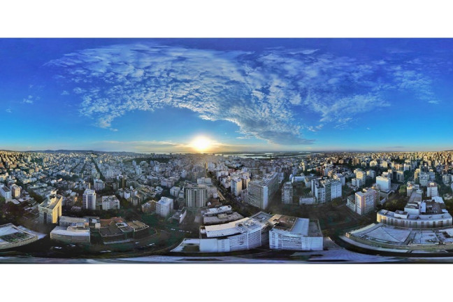 Imagem Imóvel com 4 Quartos à Venda, 221 m² em Independência - Porto Alegre