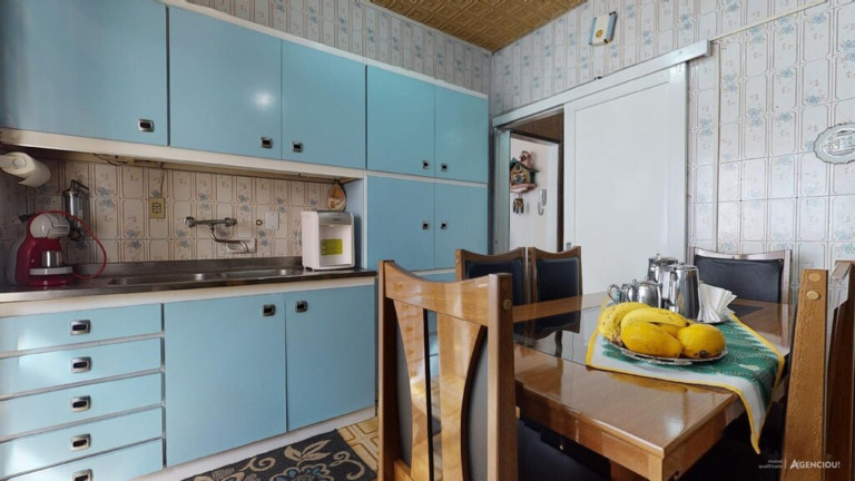 Imagem Imóvel com 2 Quartos à Venda, 75 m² em Petrópolis - Porto Alegre Imagem Imóvel com 2 Quartos à Venda, 75 m² em Petrópolis - Porto Alegre