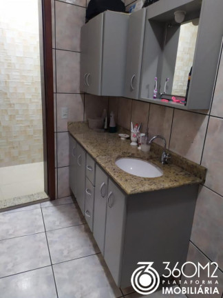 Imagem Casa com 3 Quartos à Venda, 252 m² em Jardim Marek - Santo André Imagem Casa com 3 Quartos à Venda, 252 m² em Jardim Marek - Santo André