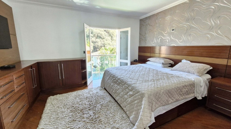 Imagem Casa com 3 Quartos à Venda, em Parque Monte Alegre - Taboão Da Serra Imagem Casa com 3 Quartos à Venda, em Parque Monte Alegre - Taboão Da Serra