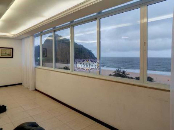 Foto do imóvel Apartamento com 4 Quartos à Venda, 200 m² em Copacabana - Rio De Janeiro