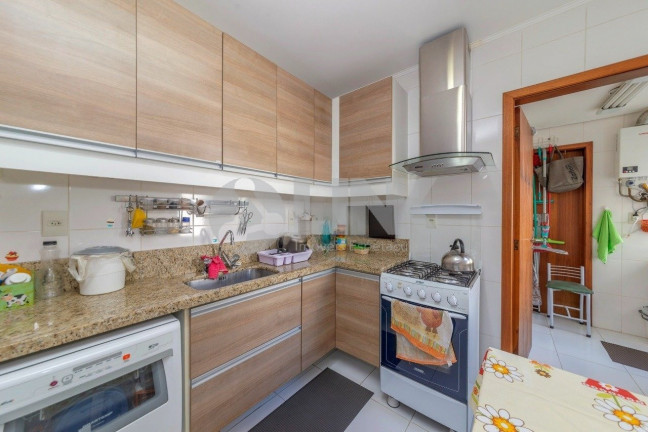 Imagem Imóvel com 2 Quartos à Venda, 200 m² em Petrópolis - Porto Alegre