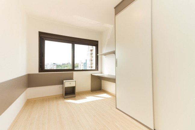 Imagem Apartamento com 2 Quartos à Venda, 70 m² em Menino Deus - Porto Alegre
