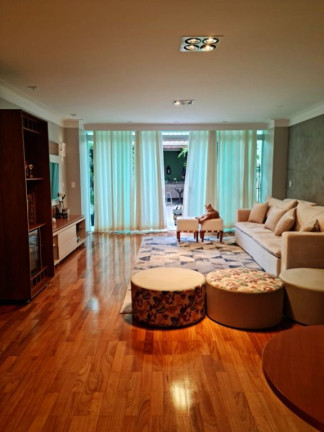 Sobrado com 3 Quartos para Alugar, 276 m² em Vila Valparaíso - Santo André