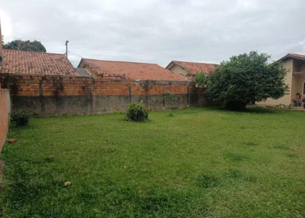 Imagem Terreno à Venda, 750 m² em São João Do Rio Vermelho - Florianópolis Imagem Terreno à Venda, 750 m² em São João Do Rio Vermelho - Florianópolis