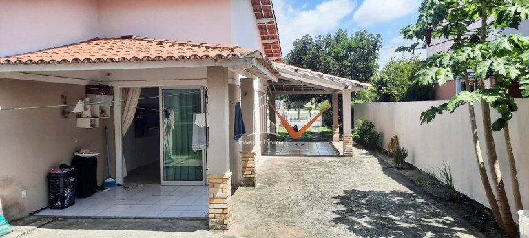 Imagem Casa de Condomínio com 3 Quartos à Venda, 130 m² em Centro - Aquiraz