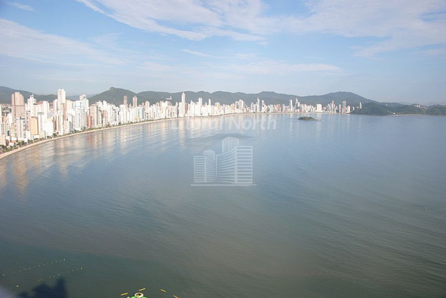 Imagem Cobertura com 6 Quartos à Venda, 490 m² em Centro - Balneário Camboriú Imagem Cobertura com 6 Quartos à Venda, 490 m² em Centro - Balneário Camboriú