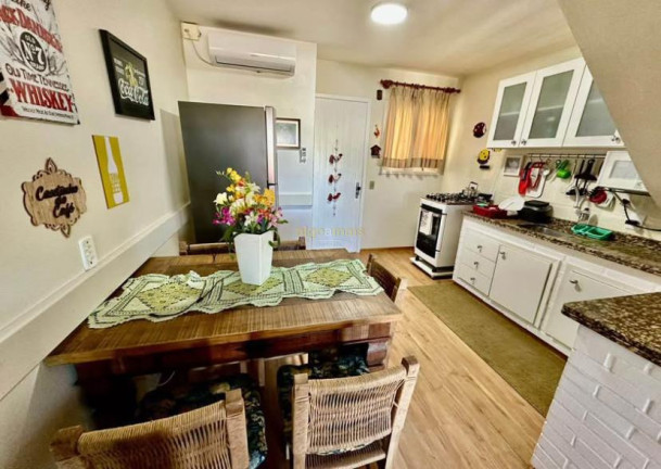 Imagem Imóvel com 2 Quartos à Venda, 80 m² em Centro - Xangri-lá