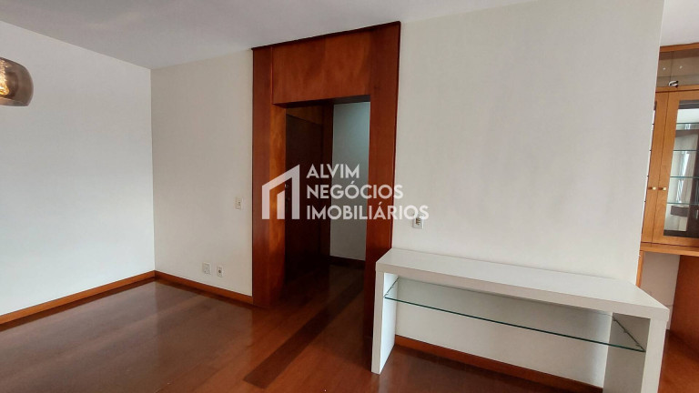 Apartamento com 4 Quartos à Venda, 178 m² em Vila Adyana - São José Dos Campos