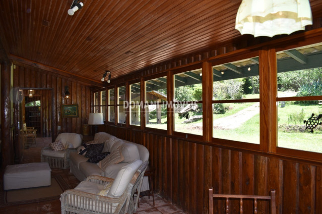 Imagem Imóvel com 3 Quartos à Venda, 1.095 m² em Região Do Toriba - Campos Do Jordão Imagem Imóvel com 3 Quartos à Venda, 1.095 m² em Região Do Toriba - Campos Do Jordão
