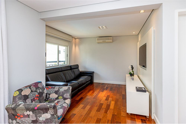 Apartamento com 3 Quartos à Venda, 128 m² em Moema - São Paulo