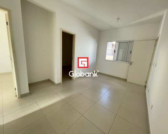 Apartamento com 2 Quartos para Alugar, 55 m² em Ibituruna - Montes Claros