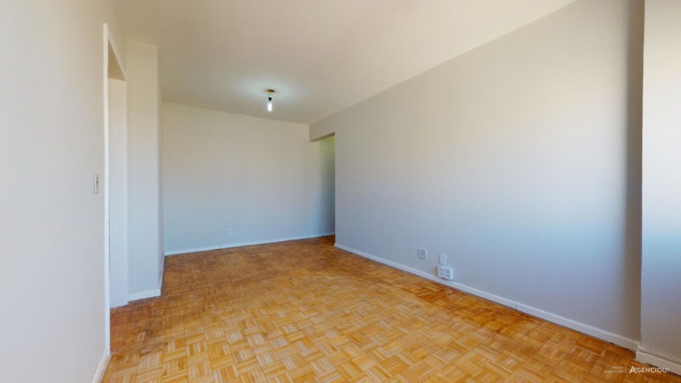 Imagem Imóvel com 2 Quartos à Venda, 74 m² em Menino Deus - Porto Alegre Imagem Imóvel com 2 Quartos à Venda, 74 m² em Menino Deus - Porto Alegre