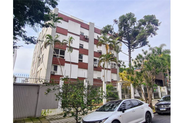 Imóvel com 3 Quartos à Venda,  em Petrópolis - Porto Alegre
