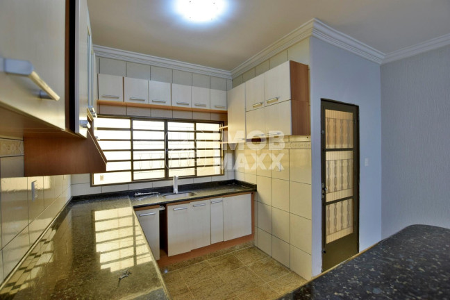 Imagem Casa com 3 Quartos à Venda, 128 m² em Guará Ii - Brasília