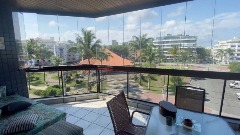 Imagem Apartamento com 3 Quartos à Venda, 200 m² em Algodoal - Cabo Frio