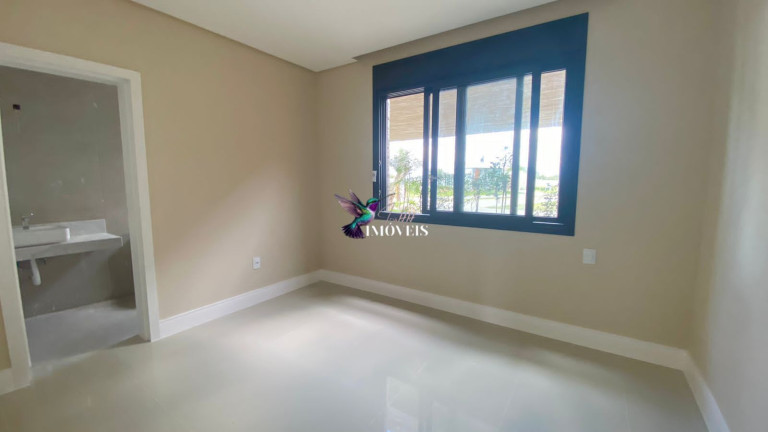 Imagem Casa de Condomínio com 4 Quartos à Venda, 324 m² em Centro - Capão Da Canoa