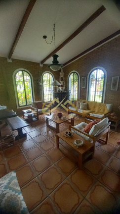 Imagem Casa com 4 Quartos à Venda, 280 m² em Itaguá - Ubatuba
