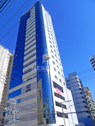 Apartamento à Venda, 280 m² em Meia Praia - Itapema
