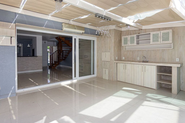 Imagem Casa com 3 Quartos à Venda, 141 m² em Lomba Do Pinheiro - Porto Alegre