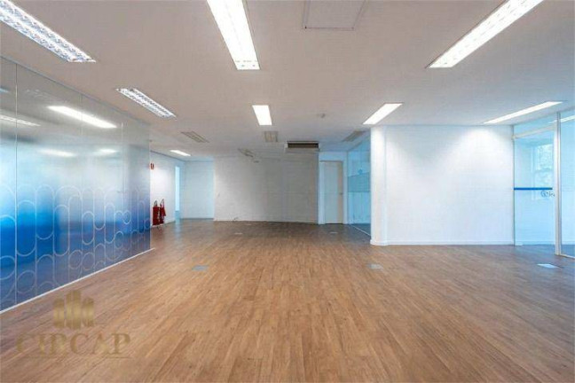 Imagem Edifício Residencial para Alugar, 1.800 m² em Alto De Pinheiros - São Paulo Imagem Edifício Residencial para Alugar, 1.800 m² em Alto De Pinheiros - São Paulo