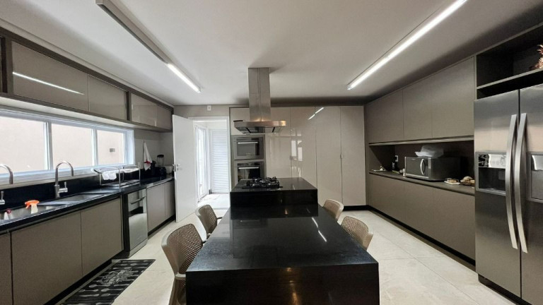 Imagem Sobrado com 4 Quartos à Venda, 440 m² em Alphaville Flamboyant Residencial Araguaia - Goiânia Imagem Sobrado com 4 Quartos à Venda, 440 m² em Alphaville Flamboyant Residencial Araguaia - Goiânia
