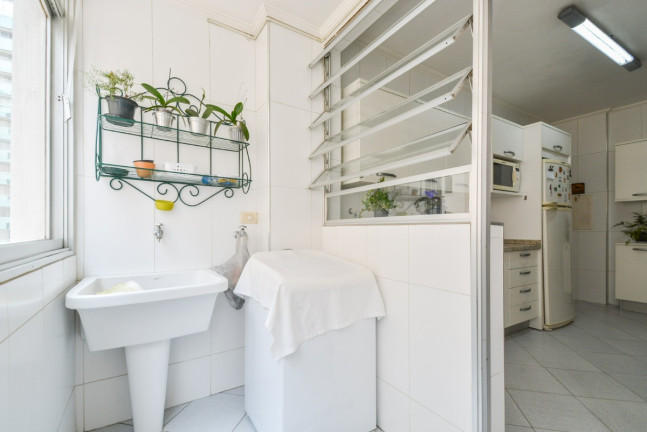 Imagem Apartamento com 3 Quartos à Venda, 145 m² em Itaim Bibi - São Paulo