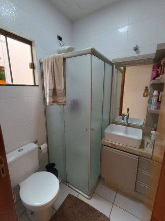 Imagem Casa com 2 Quartos à Venda, 180 m² em Jardim Petrópolis - Arapongas Imagem Casa com 2 Quartos à Venda, 180 m² em Jardim Petrópolis - Arapongas