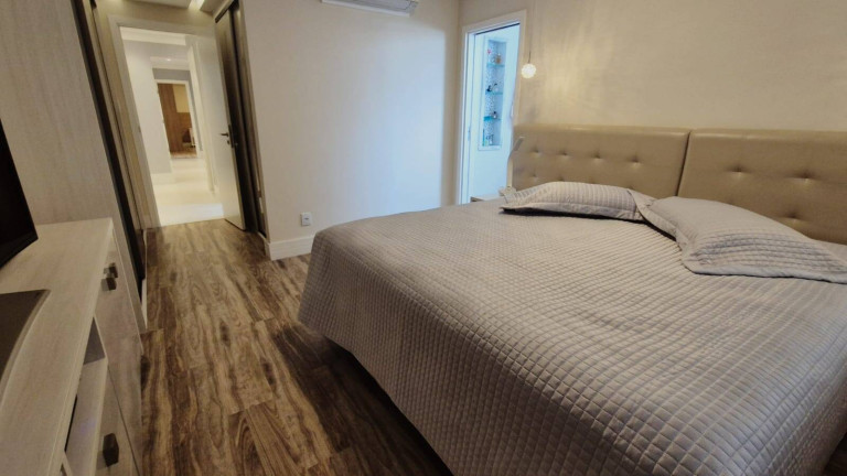 Imagem Apartamento com 4 Quartos à Venda, 198 m² em Boqueirão - Santos