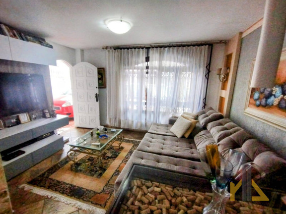 Imagem Casa com 3 Quartos à Venda, 177 m² em Jardim Das Américas - Curitiba Imagem Casa com 3 Quartos à Venda, 177 m² em Jardim Das Américas - Curitiba