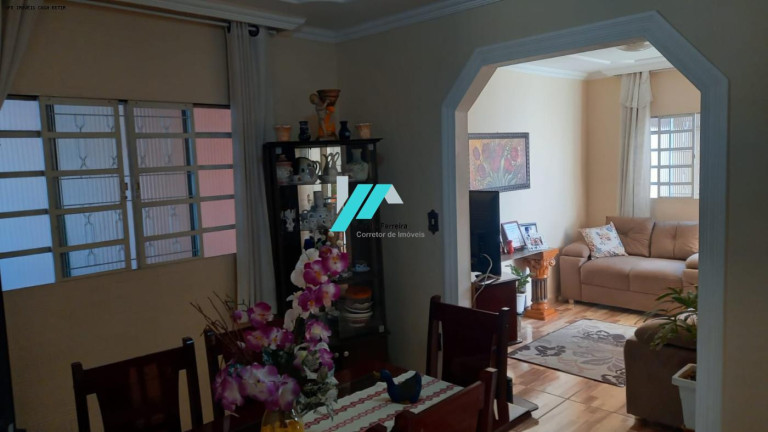 Imagem Casa com 3 Quartos à Venda, 360 m² em Cidade Verde - Betim