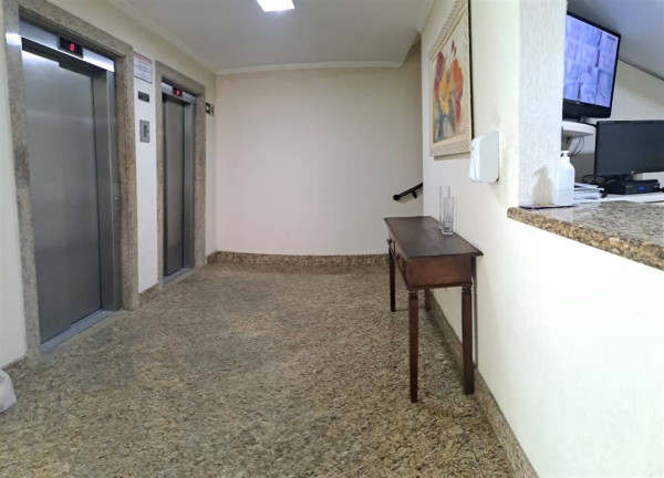 Imagem Kitnet com 1 Quarto à Venda, 32 m² em Guilhermina - Praia Grande