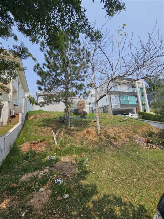 Terreno em Condomínio à Venda, 560 m² em Jardim Do Golf I - Jandira