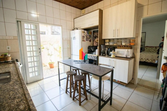 Imagem Casa com 3 Quartos à Venda, 150 m² em Vila De Vecchi - Jundiaí