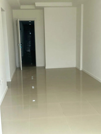 Imagem Apartamento com 2 Quartos à Venda, 71 m² em Tabuleiro - Camboriú