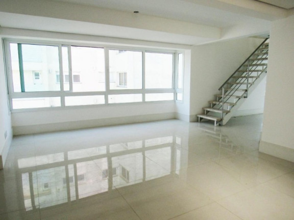 Imagem Imóvel com 3 Quartos à Venda, 395 m² em Auxiliadora - Porto Alegre Imagem Imóvel com 3 Quartos à Venda, 395 m² em Auxiliadora - Porto Alegre