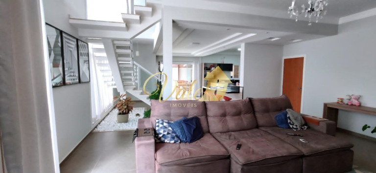 Imagem Casa com 3 Quartos à Venda, 256 m² em Condomínio Terras Do Vale - Caçapava