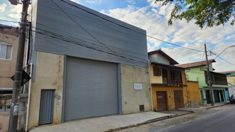Imagem Imóvel para Alugar, 360 m² em Glória - Belo Horizonte