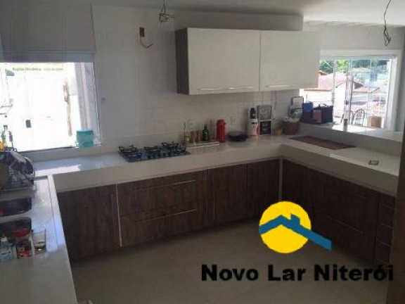 Imagem Casa com 4 Quartos à Venda, 400 m² em Sapê - Niterói