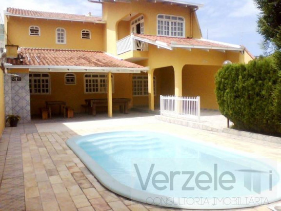 Casa com 4 Quartos para Temporada, 250 m² em Nações - Balneário Camboriú