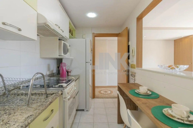Imagem Apartamento com 3 Quartos à Venda, 87 m² em Passo Da Areia - Porto Alegre Imagem Apartamento com 3 Quartos à Venda, 87 m² em Passo Da Areia - Porto Alegre