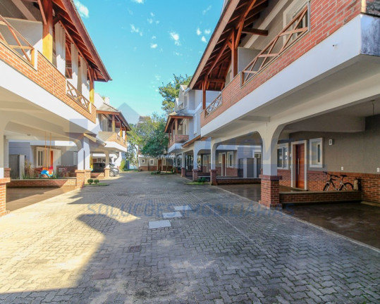 Imagem Casa com 3 Quartos à Venda, 447 m² em Tristeza - Porto Alegre