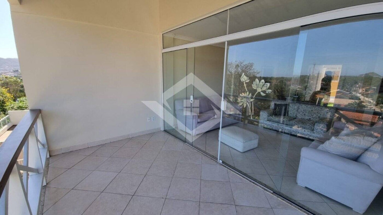 Imagem Casa com 3 Quartos à Venda, 220 m² em Maravista - Niterói