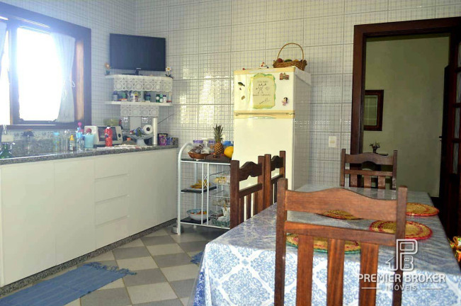 Imagem Casa com 3 Quartos à Venda, 460 m² em Golfe - Teresópolis