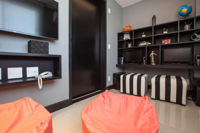 Imagem Apartamento com 2 Quartos à Venda, 61 m² em Tanque - Rio De Janeiro