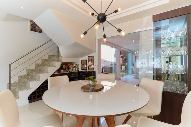 Imagem Casa com 4 Quartos à Venda, 180 m² em Portão - Curitiba