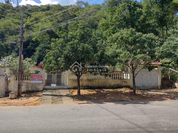 Imagem Casa com 4 Quartos à Venda, 176 m² em Centro - Mantena Imagem Casa com 4 Quartos à Venda, 176 m² em Centro - Mantena