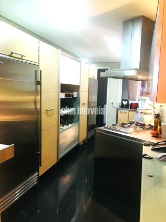 Apartamento com 4 Quartos para Alugar, 370 m² em Panamby - São Paulo